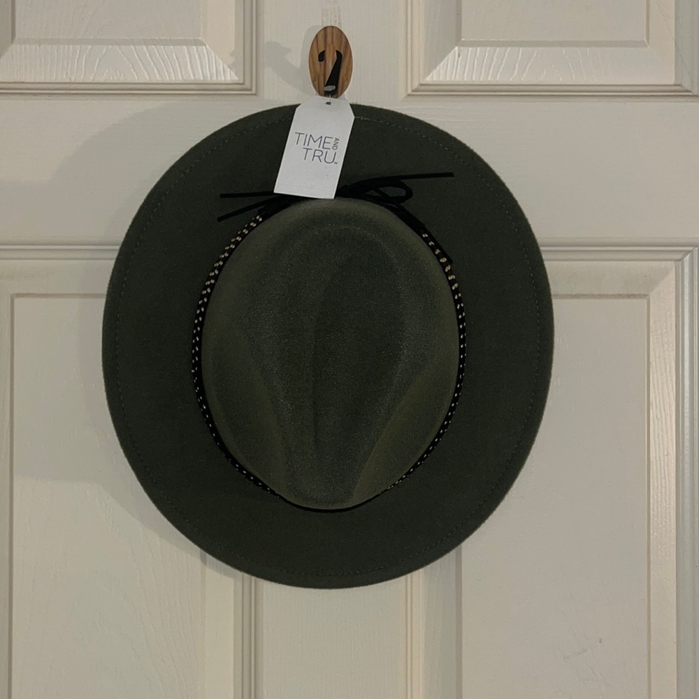 Womens Hat